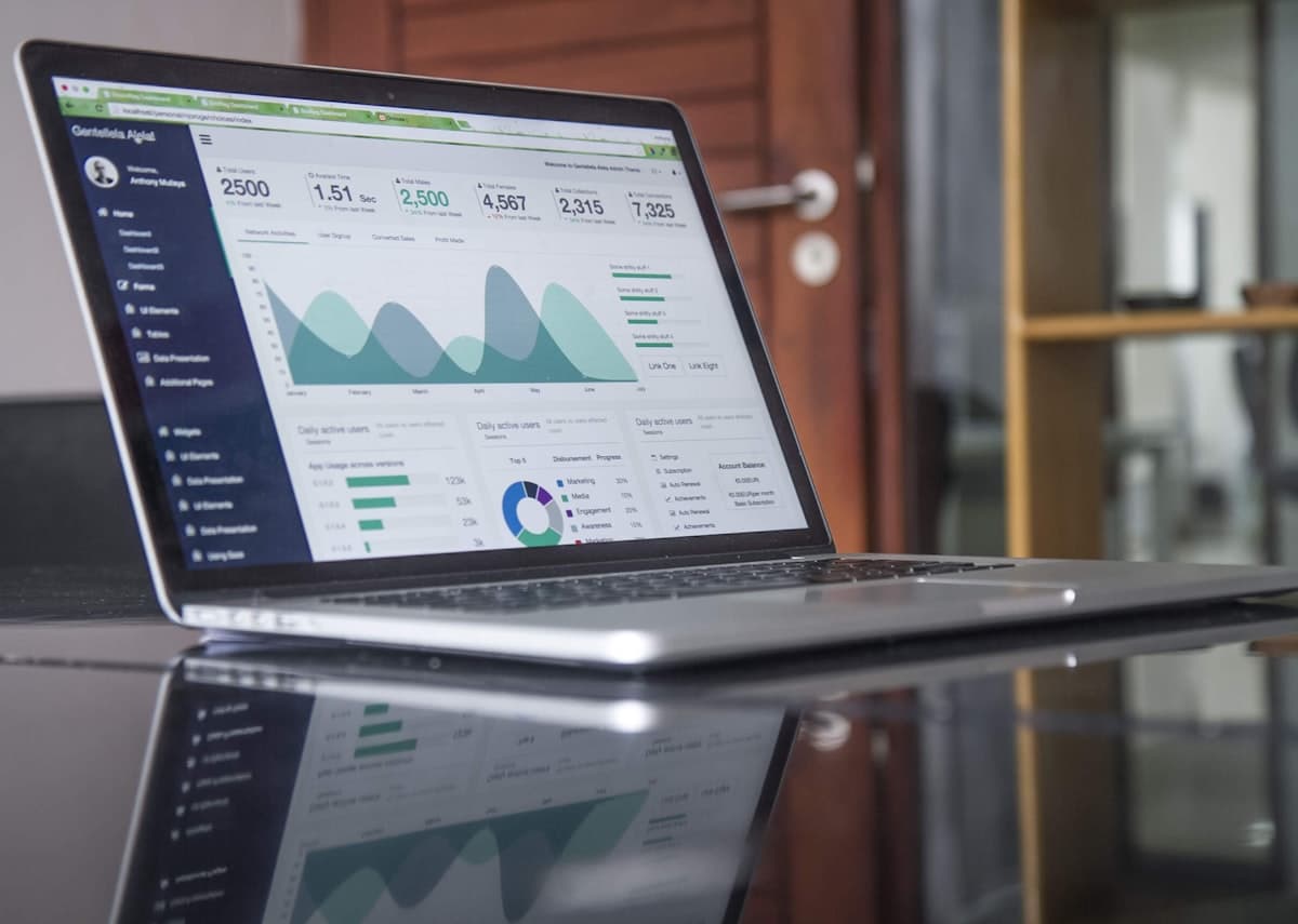 Business analytics and pricing strategy
